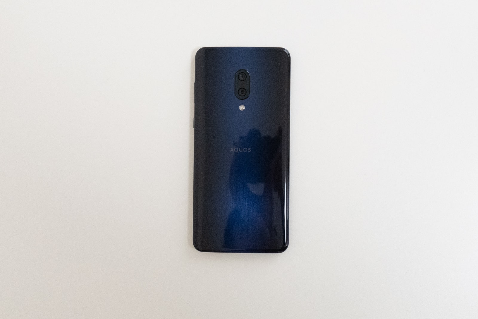 Amazon | SIMフリー AU SHARP AQUOS zero2 SHV47 アストロ