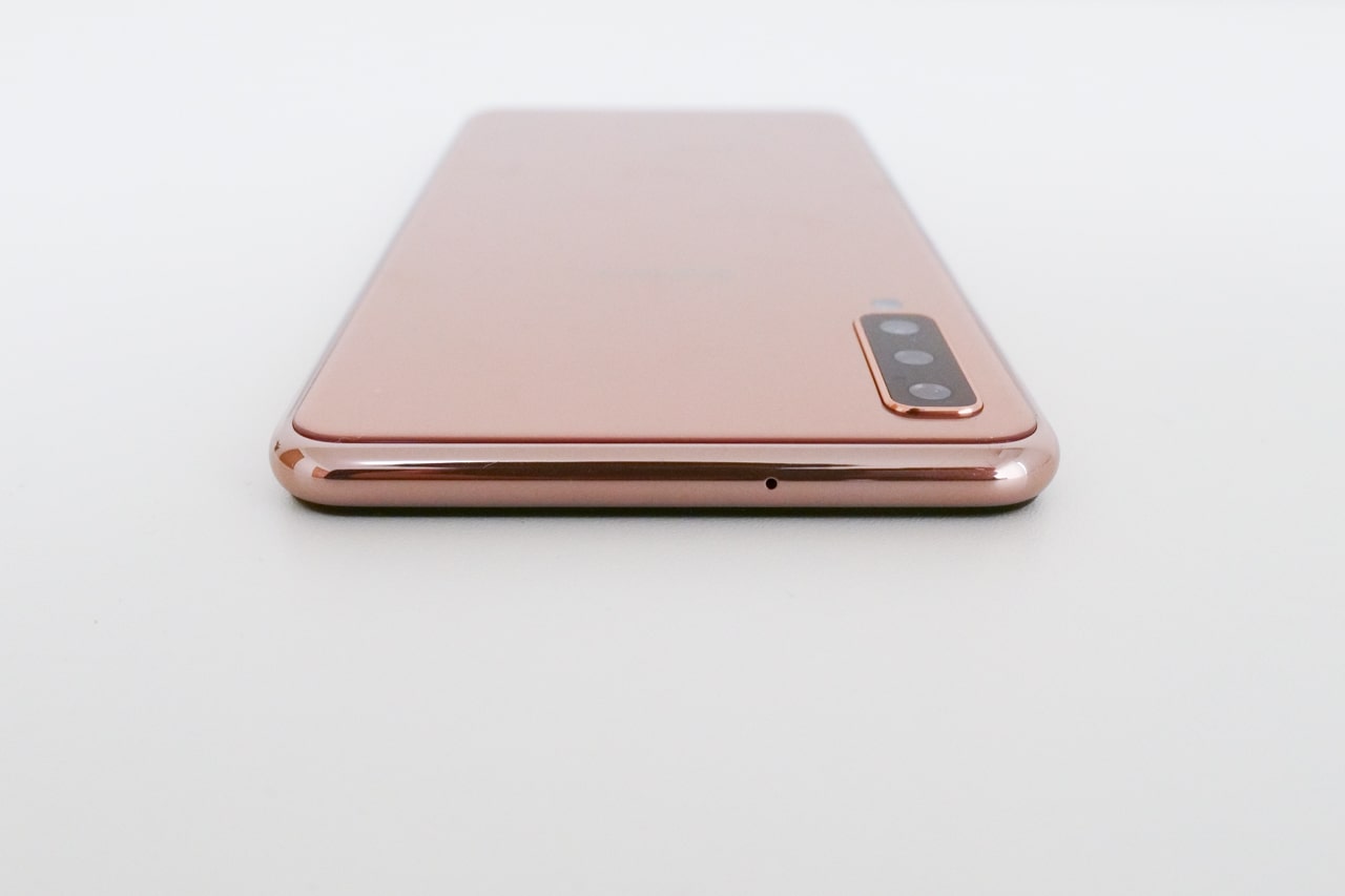 【実機レビュー】Galaxy A7のスペック、メリット・デメリット評価と口コミ