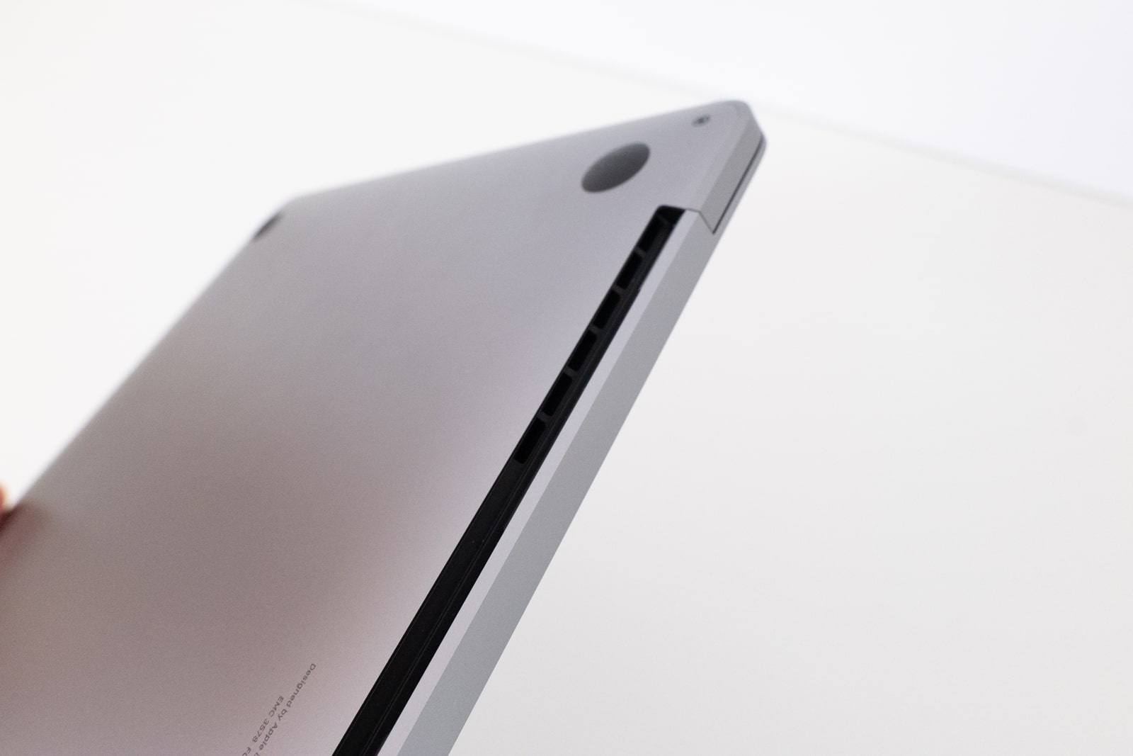 実機レビュー】MacBook Pro M1（2020）のスペック、メリット 